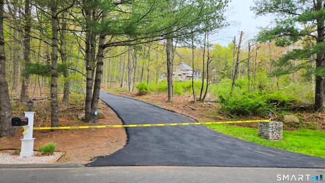 14 Vermillion Drive, Avon, CT 06001