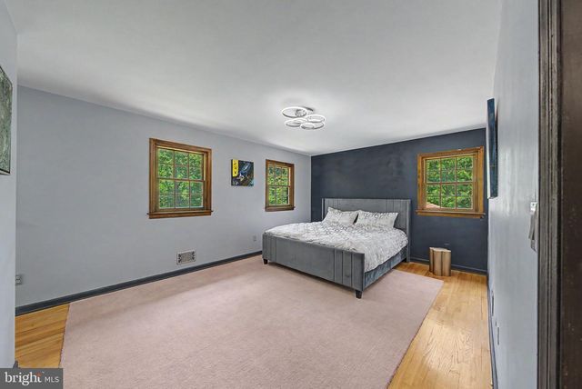 32 CHERRYVILLE HOLLOW RD, Flemington, NJ 08822
