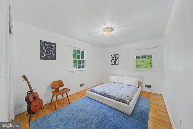 32 CHERRYVILLE HOLLOW RD, Flemington, NJ 08822