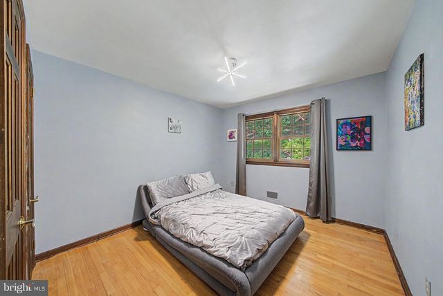 32 CHERRYVILLE HOLLOW RD, Flemington, NJ 08822