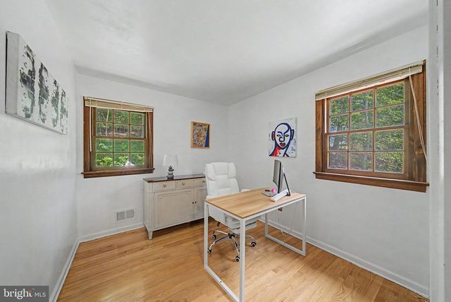 32 CHERRYVILLE HOLLOW RD, Flemington, NJ 08822