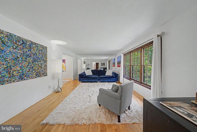 32 CHERRYVILLE HOLLOW RD, Flemington, NJ 08822
