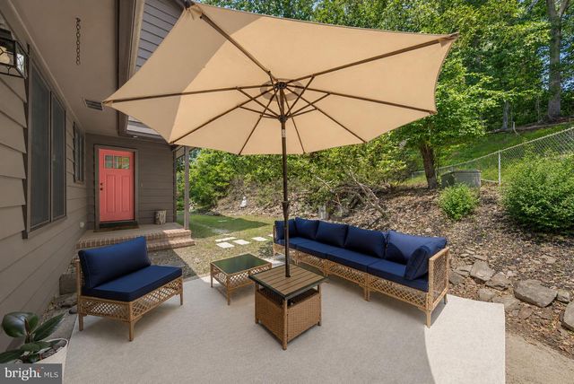 32 CHERRYVILLE HOLLOW RD, Flemington, NJ 08822