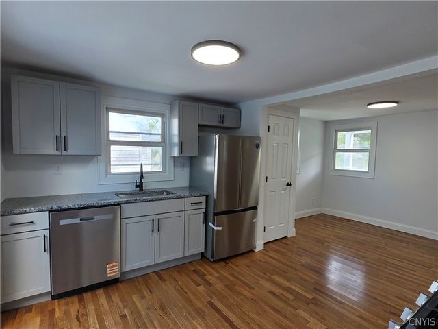 6 Mayberry Place, New Hartford, NY 13413