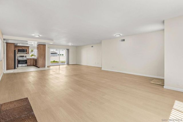 1320 La Mirada Ave, Escondido, CA 92026