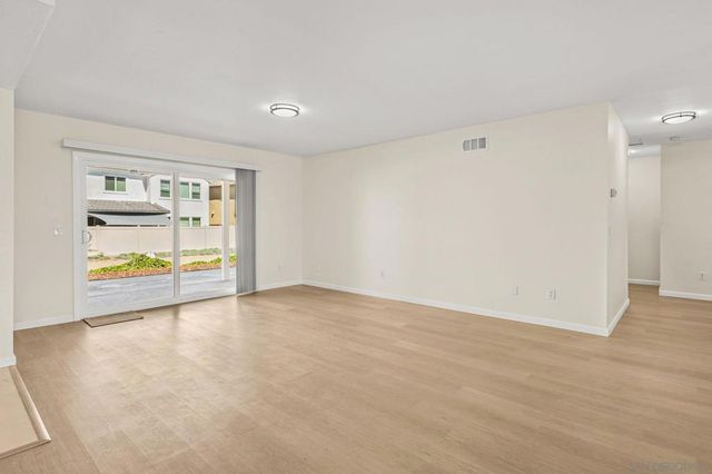 1320 La Mirada Ave, Escondido, CA 92026