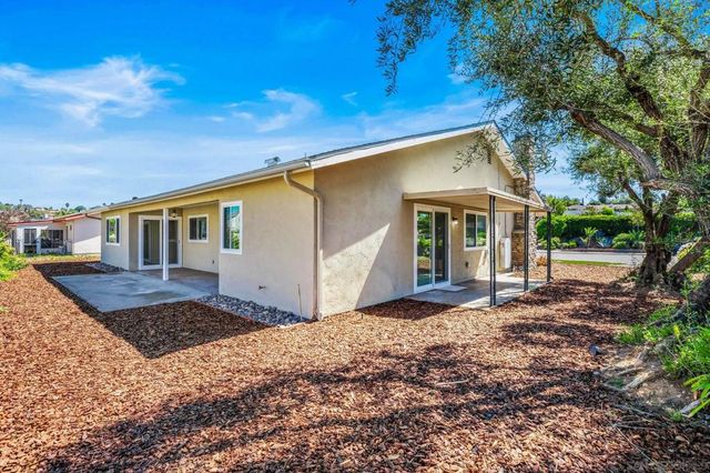 1320 La Mirada Ave, Escondido, CA 92026