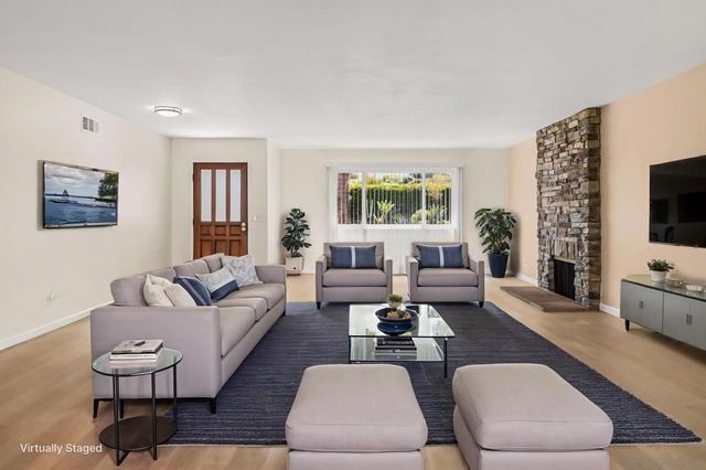 1320 La Mirada Ave, Escondido, CA 92026