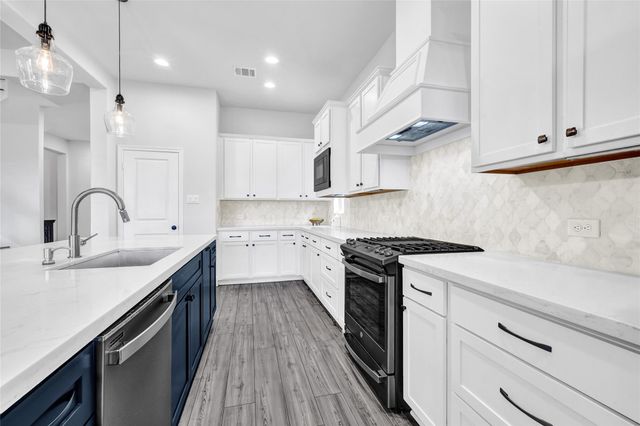 4810 Belwick Place Lane, League City, TX 77573