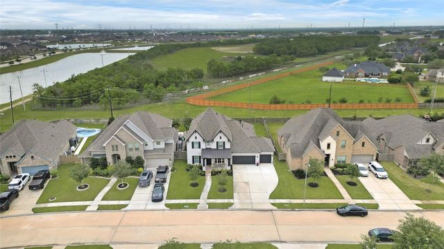 4810 Belwick Place Lane, League City, TX 77573