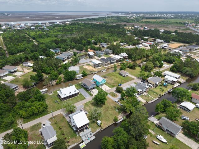4107 Cardinal Street, Bay Saint Louis, MS 39520