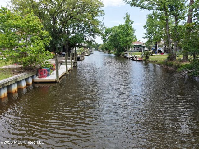 4107 Cardinal Street, Bay Saint Louis, MS 39520