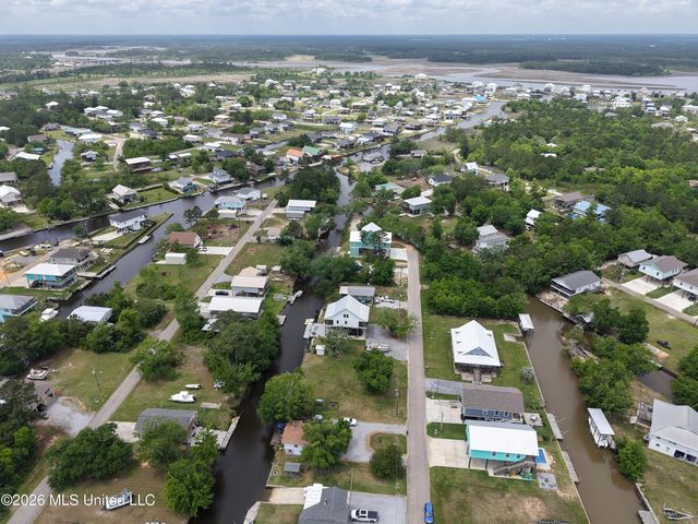 4107 Cardinal Street, Bay Saint Louis, MS 39520
