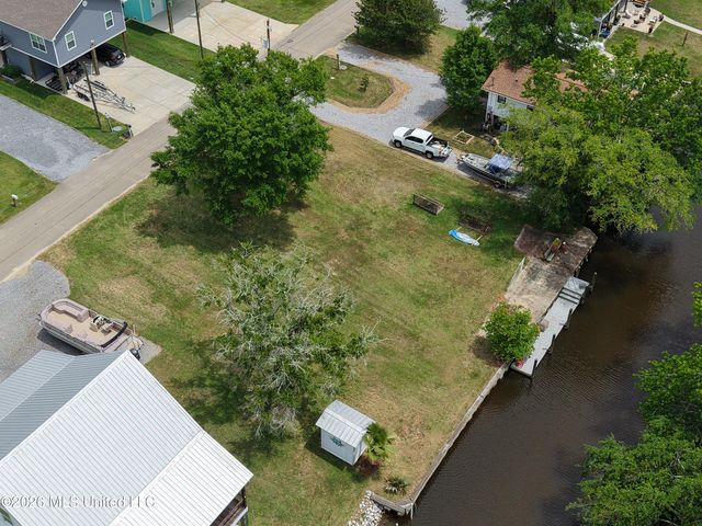 4107 Cardinal Street, Bay Saint Louis, MS 39520