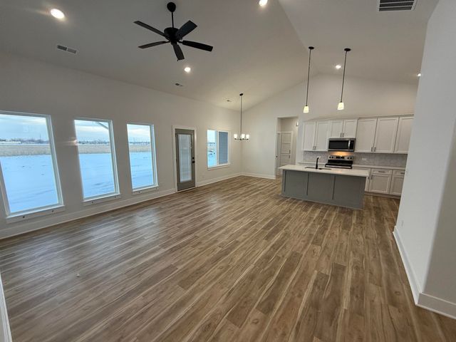 5538 W 42nd Street South, Wichita, KS 67215