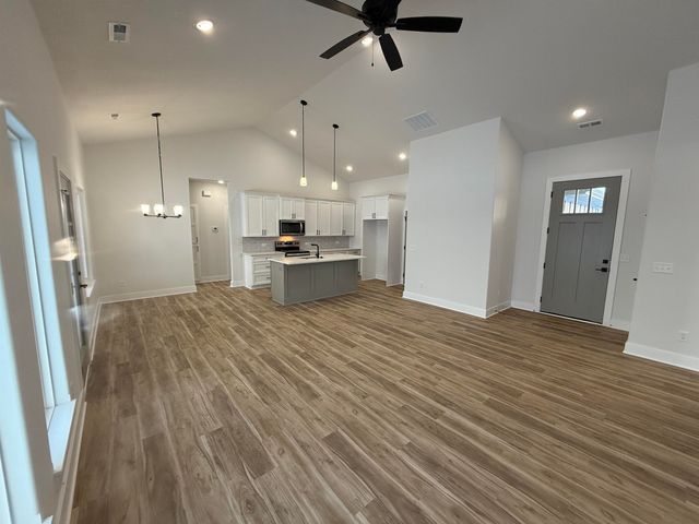 5538 W 42nd Street South, Wichita, KS 67215