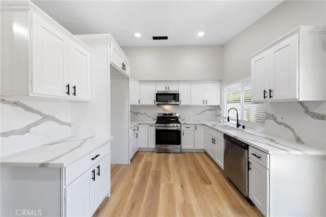1699 Glenview Drive, Perris, CA 92571