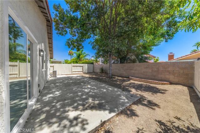 1699 Glenview Drive, Perris, CA 92571