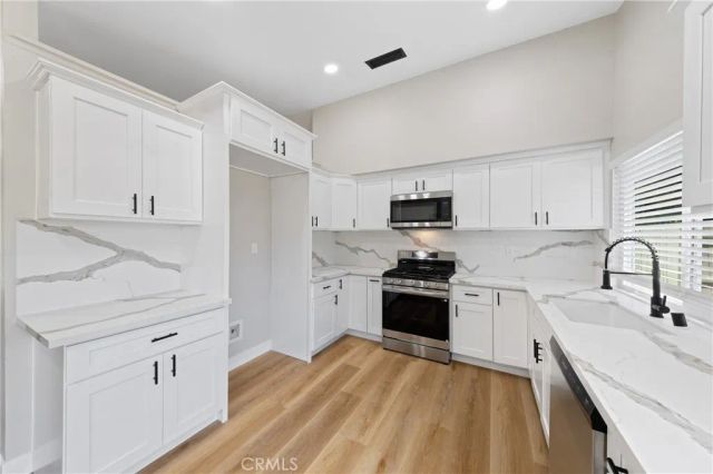 1699 Glenview Drive, Perris, CA 92571