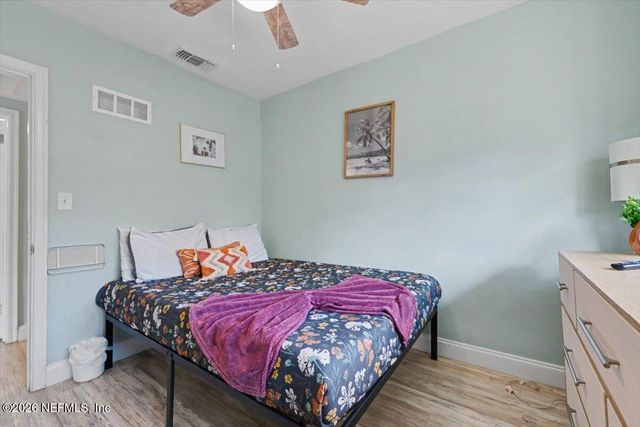 719 S SOUTH SHORES Road, Jacksonville, FL 32207