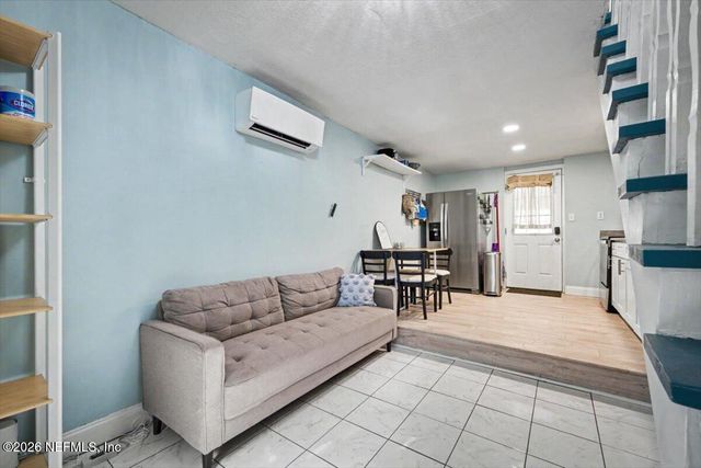 719 S SOUTH SHORES Road, Jacksonville, FL 32207