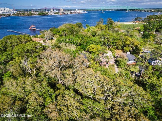 719 S SOUTH SHORES Road, Jacksonville, FL 32207
