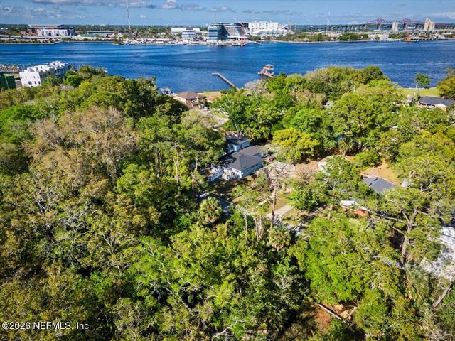 719 S SOUTH SHORES Road, Jacksonville, FL 32207