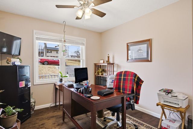 209 Courtland CIR, Galax, VA 24333