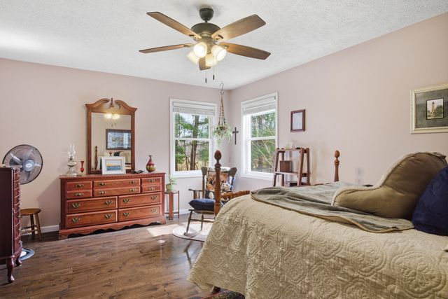 209 Courtland CIR, Galax, VA 24333