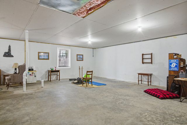 209 Courtland CIR, Galax, VA 24333