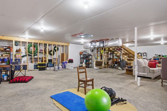 209 Courtland CIR, Galax, VA 24333