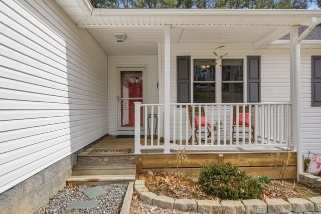 209 Courtland CIR, Galax, VA 24333