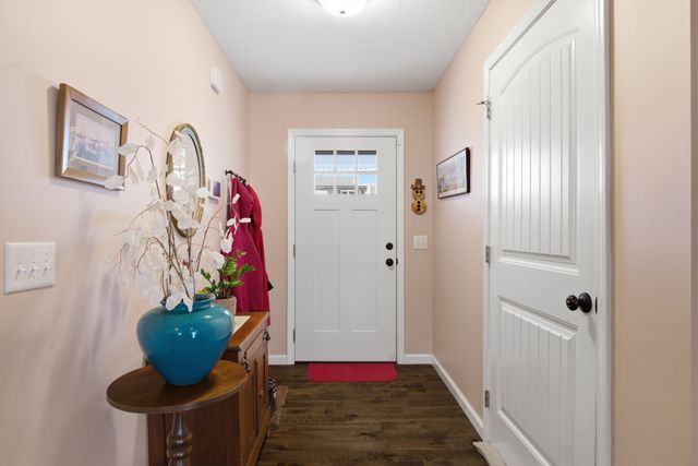 209 Courtland CIR, Galax, VA 24333