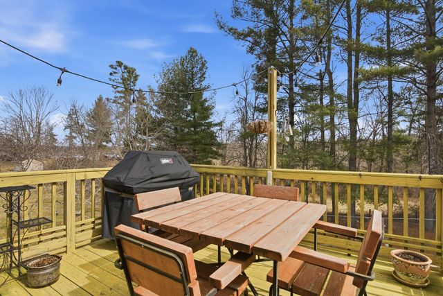 209 Courtland CIR, Galax, VA 24333