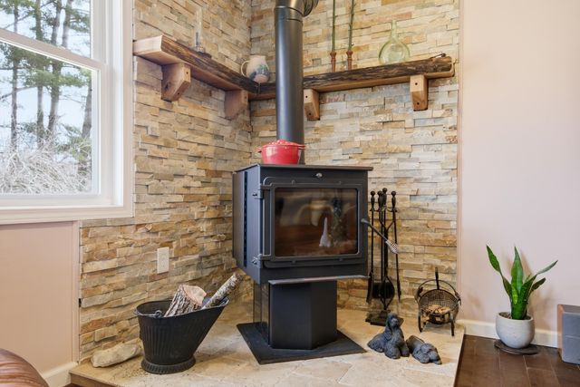 209 Courtland CIR, Galax, VA 24333