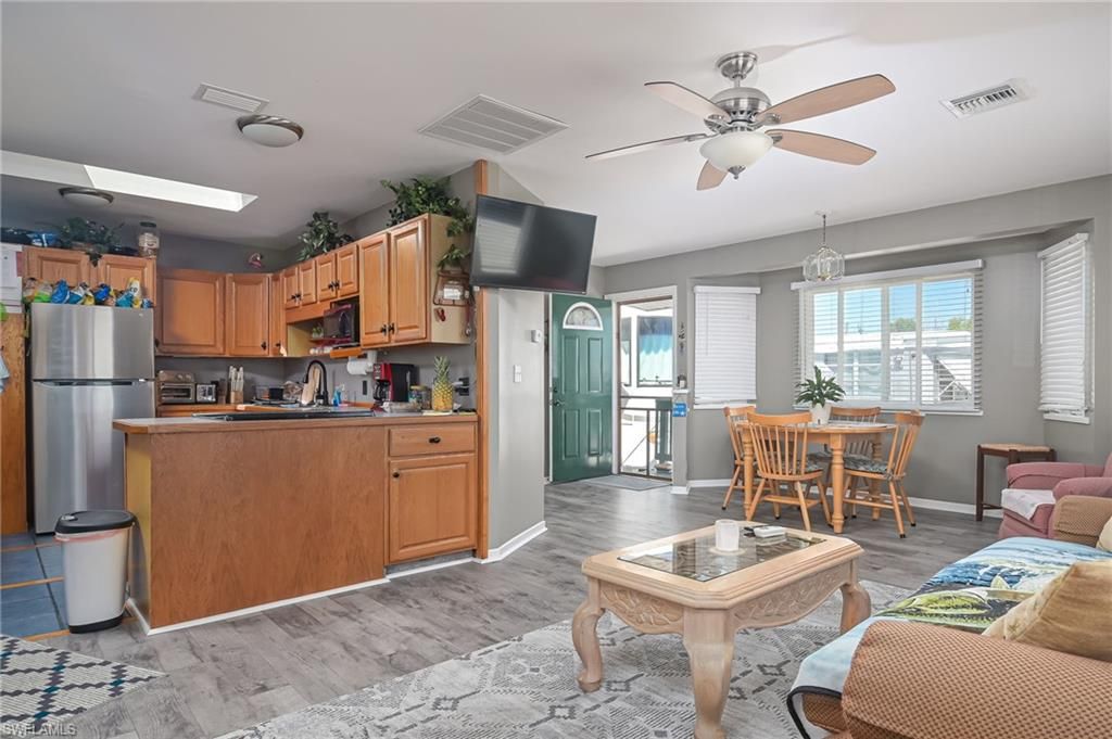 4828 FLAMINGO DR, ST. JAMES CITY, FL 33956 — photo 4