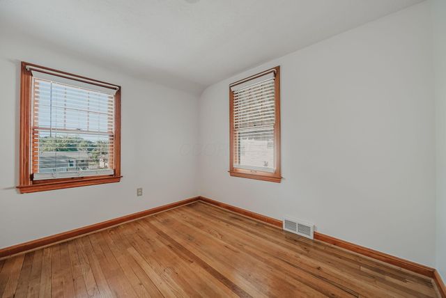 143 E Weisheimer Road, Columbus, OH 43214