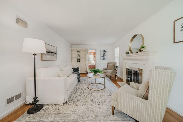 143 E Weisheimer Road, Columbus, OH 43214