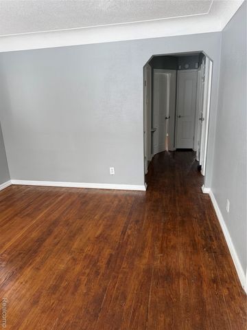 15414 Eastburn Street, Detroit, MI 48205