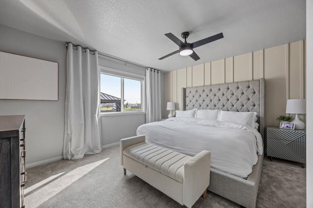 909 Ashley Drive W, West Fargo, ND 58078