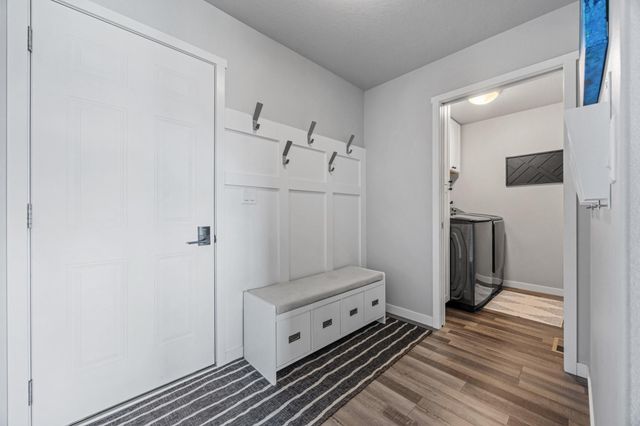 909 Ashley Drive W, West Fargo, ND 58078