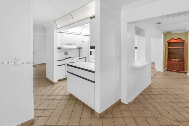 1331 Campanelli Dr, Plantation, FL 33322