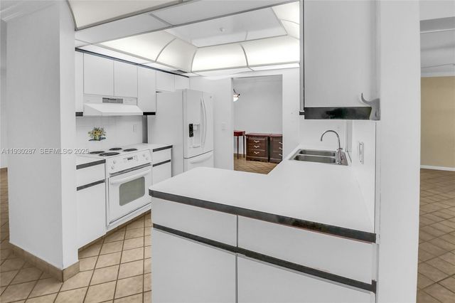 1331 Campanelli Dr, Plantation, FL 33322