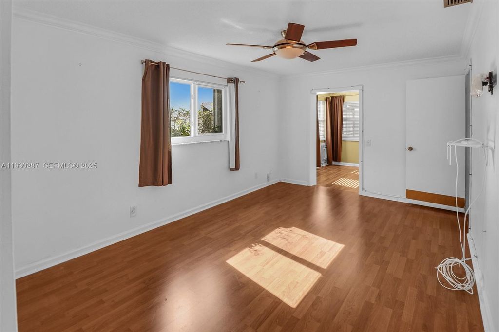 Image 15 of property listing at 1331 Campanelli Dr, Plantation, FL 33322