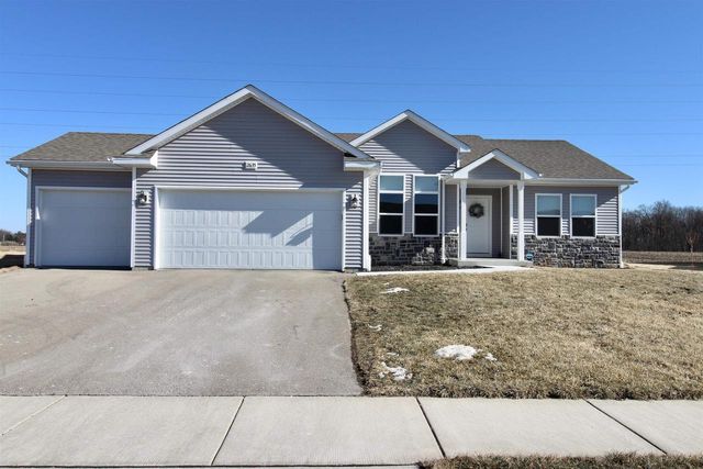 2635 S Claremont Drive, Beloit, WI 53511