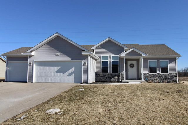 2635 S Claremont Drive, Beloit, WI 53511