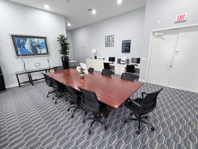 18800 NE 29th Avenue 323, Aventura, FL 33180