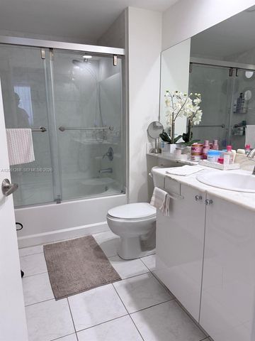 18800 NE 29th Avenue 323, Aventura, FL 33180
