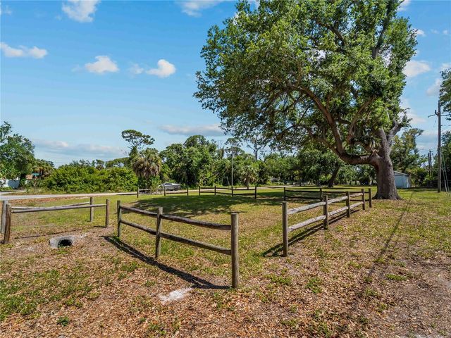 DAWN DRIVE, Venice, FL 34293