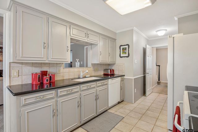 1511 Yosemite, Tyler, TX 75703